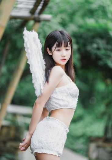 第一次挺进小娟的体内