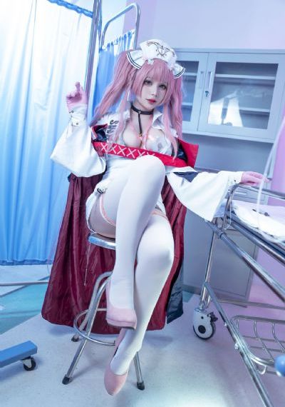 唐伯虎点九美