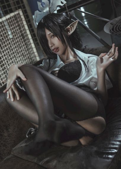 宝宝腿开大一点一会就不痛了视频