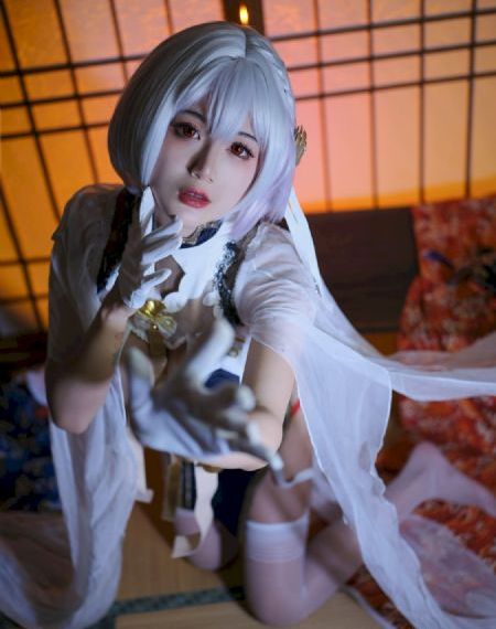强袭魔女