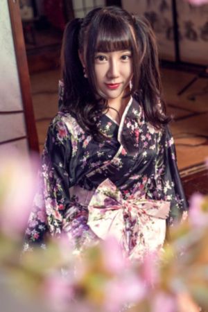 夫目前犯若妻