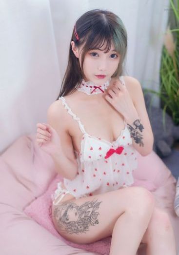 午夜视频在线播放