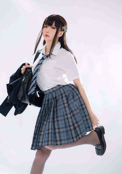 法国《性迷宫》在线观看