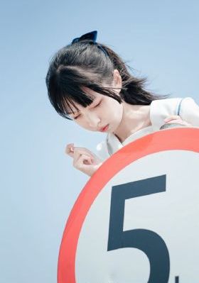 被男人狂揉吃奶胸视频